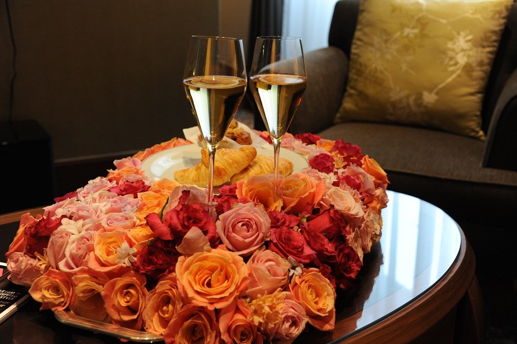 florist london, florist, florist uk, contactless flower delivery, flower delivery, flower delivery uk, home flowers london, event florist london, event florist, event designer london, luxury wedding planner, home interior