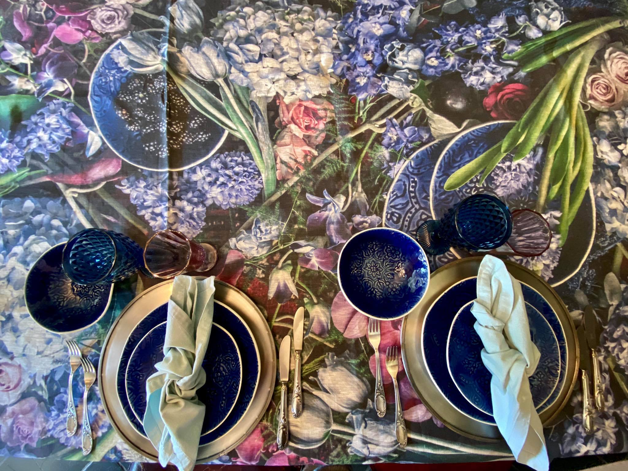 Table Cloth (150 cm x 150 cm) with bespoke flower and fruit print, BOLTE Home Textiles Collection